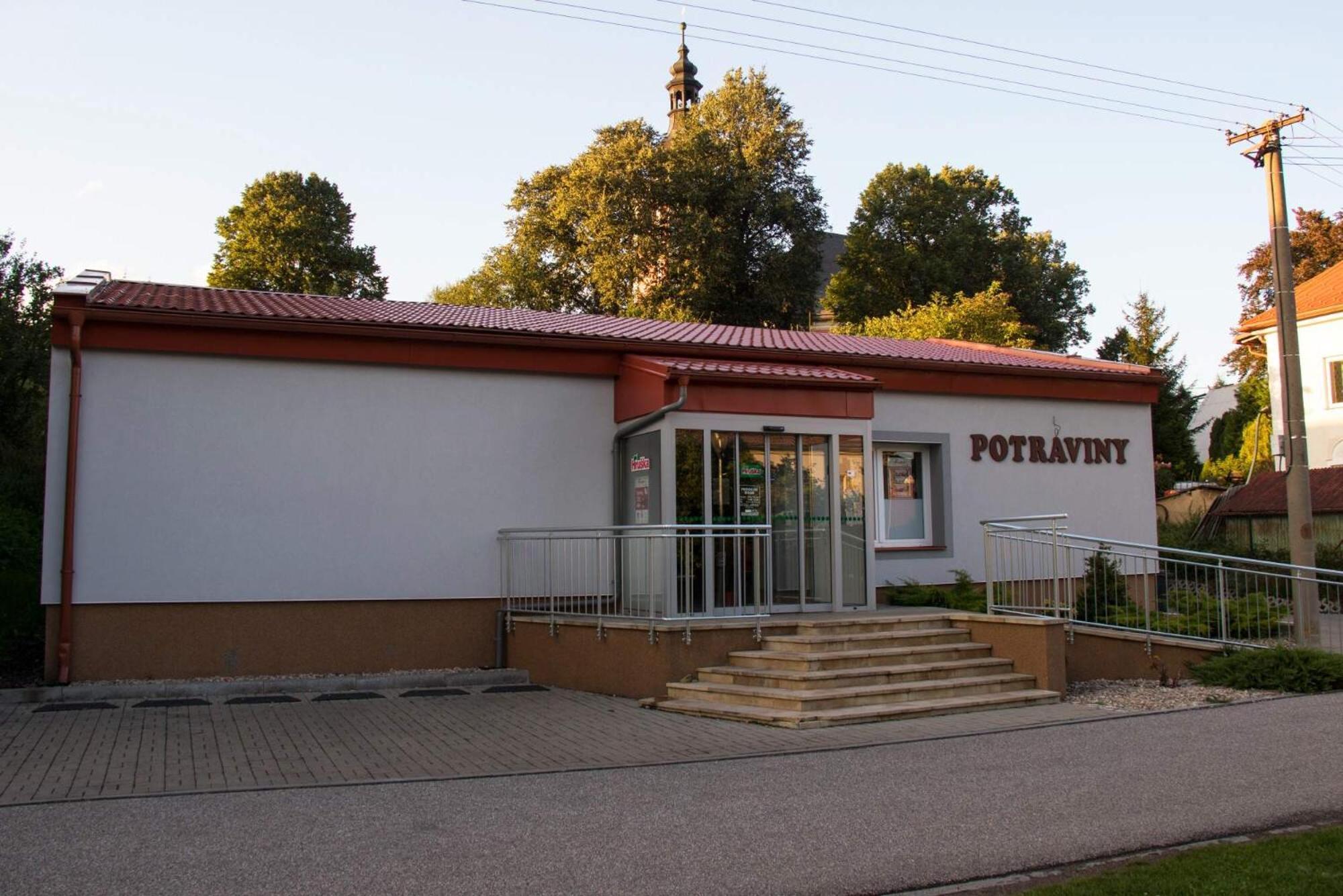 Appartamento Restaurace Na Krizovatce Božanov Esterno foto